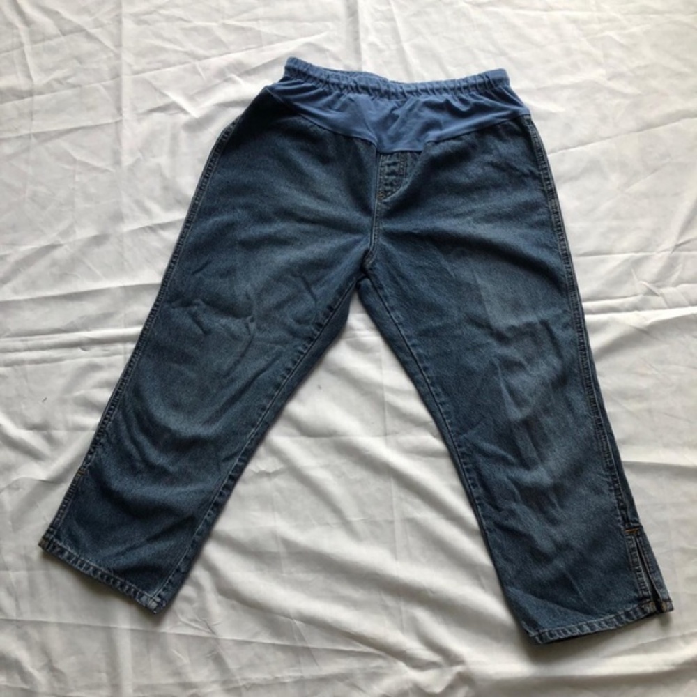 Motherland Maternity Women's Pants Capri Jean L
